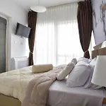 Two Rooms In Tre Canne Hotel
