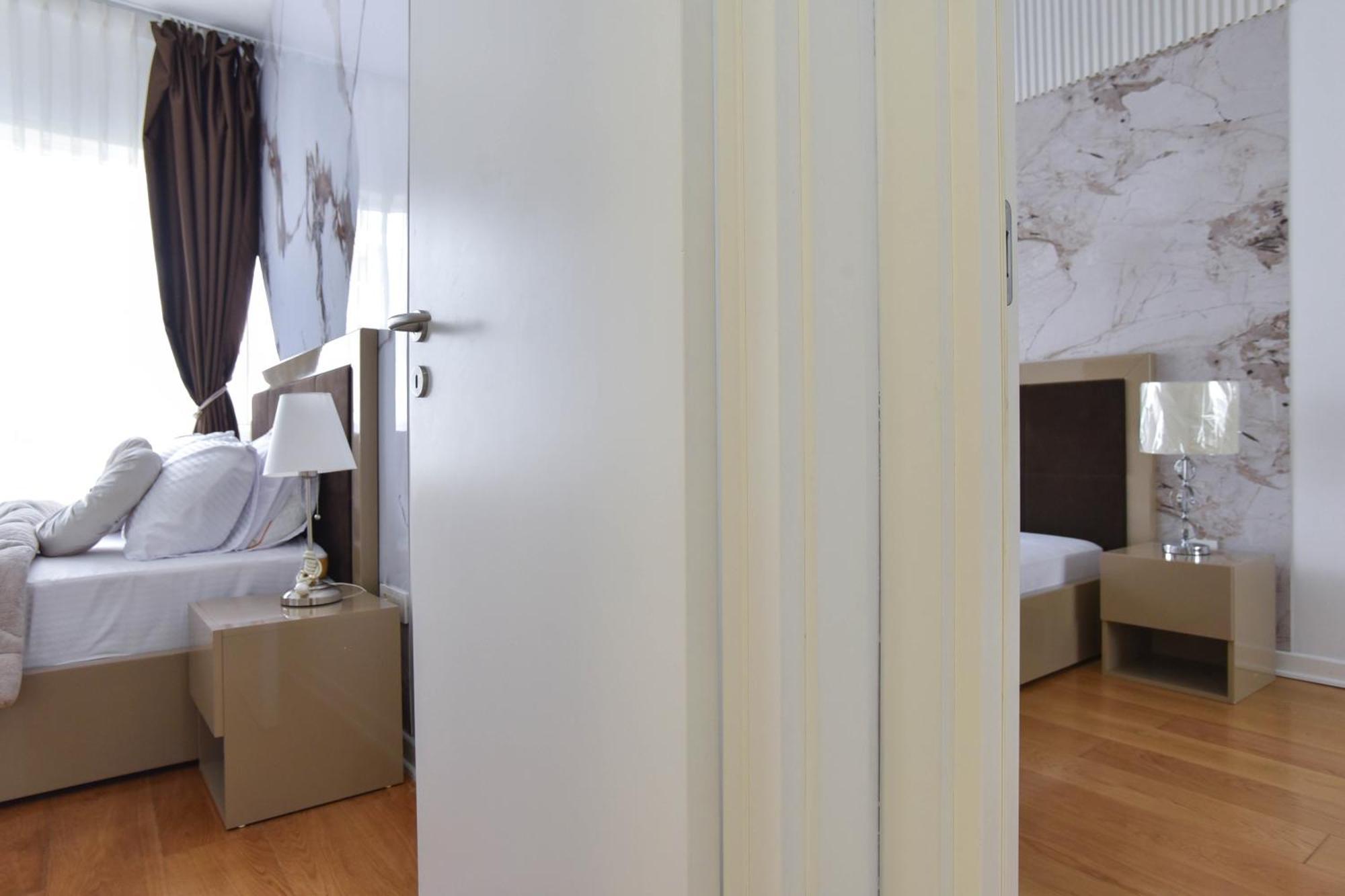 Two In Tre Canne Apartment Budva
